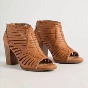 Torrid Caged Block Heeled Bootie NWT Size 10.5W